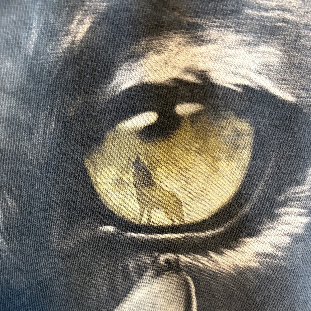 The Mountain Men's Wolf Pack Graphic T-Shirt - Black and Gray - Picture 4 of 6